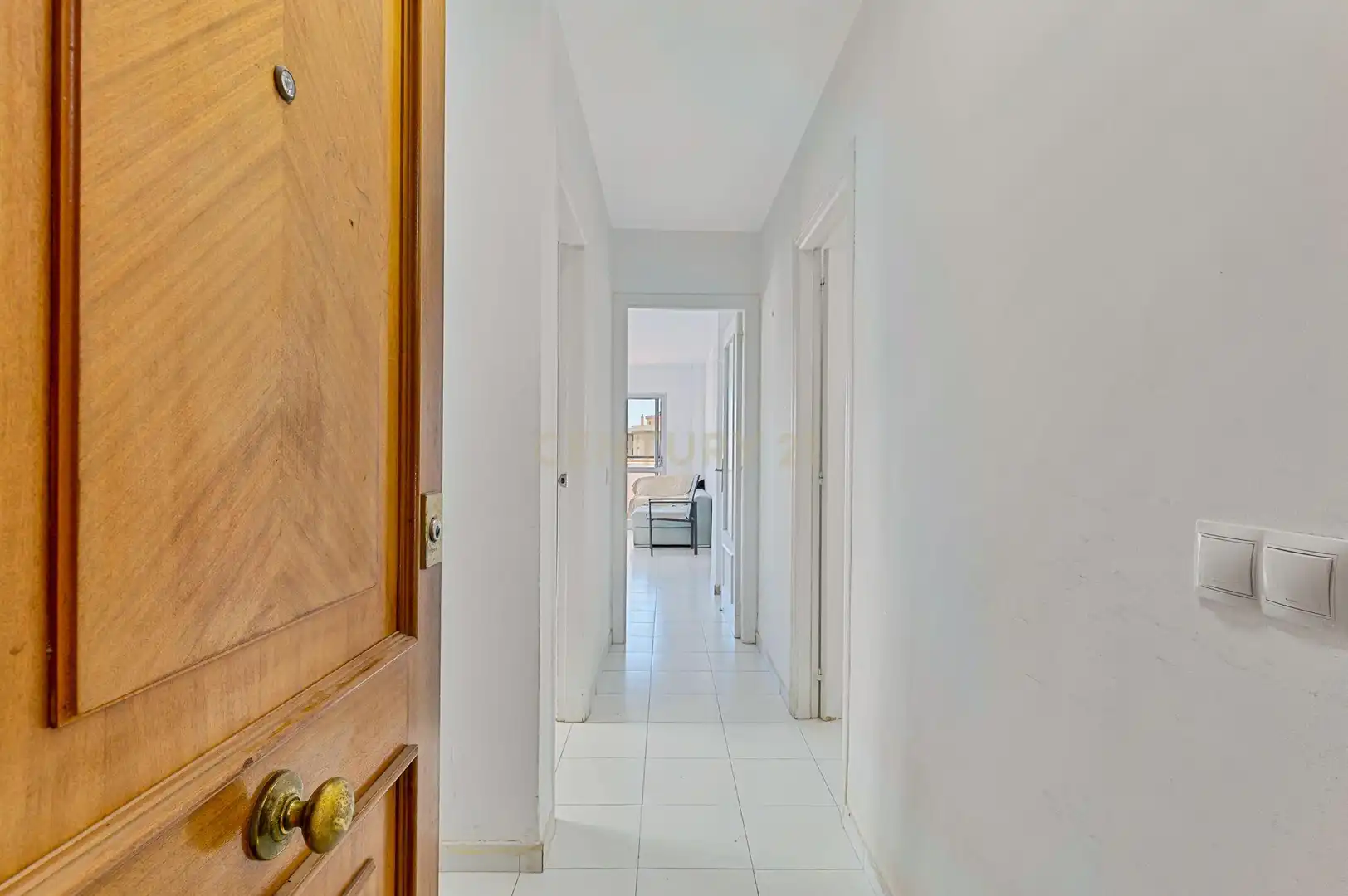 Apartamento con terraza en venta en Calle Dávila Bertoli, Torremolinos, Spain, imagen 2