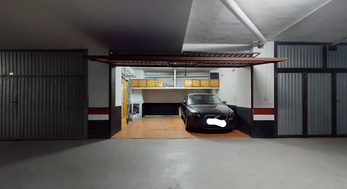 Parking de Piso en venta en Otxarkoaga - Txurdinaga