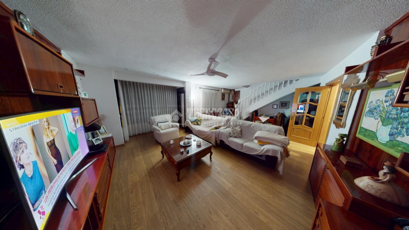 Sala d'estar de Dúplex en venda en Leganés amb Aire condicionat, Calefacció i Terrassa