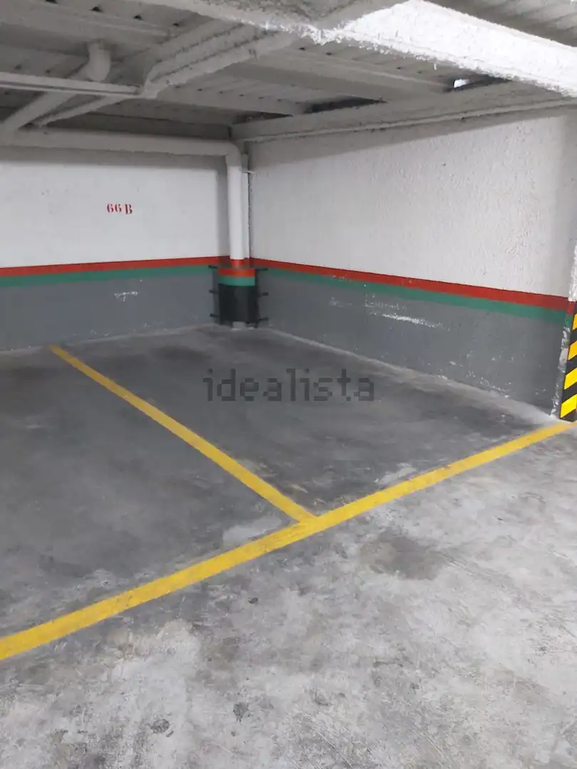 Individual with lift for sale in Carrer de Calixt III 31, imagen 3