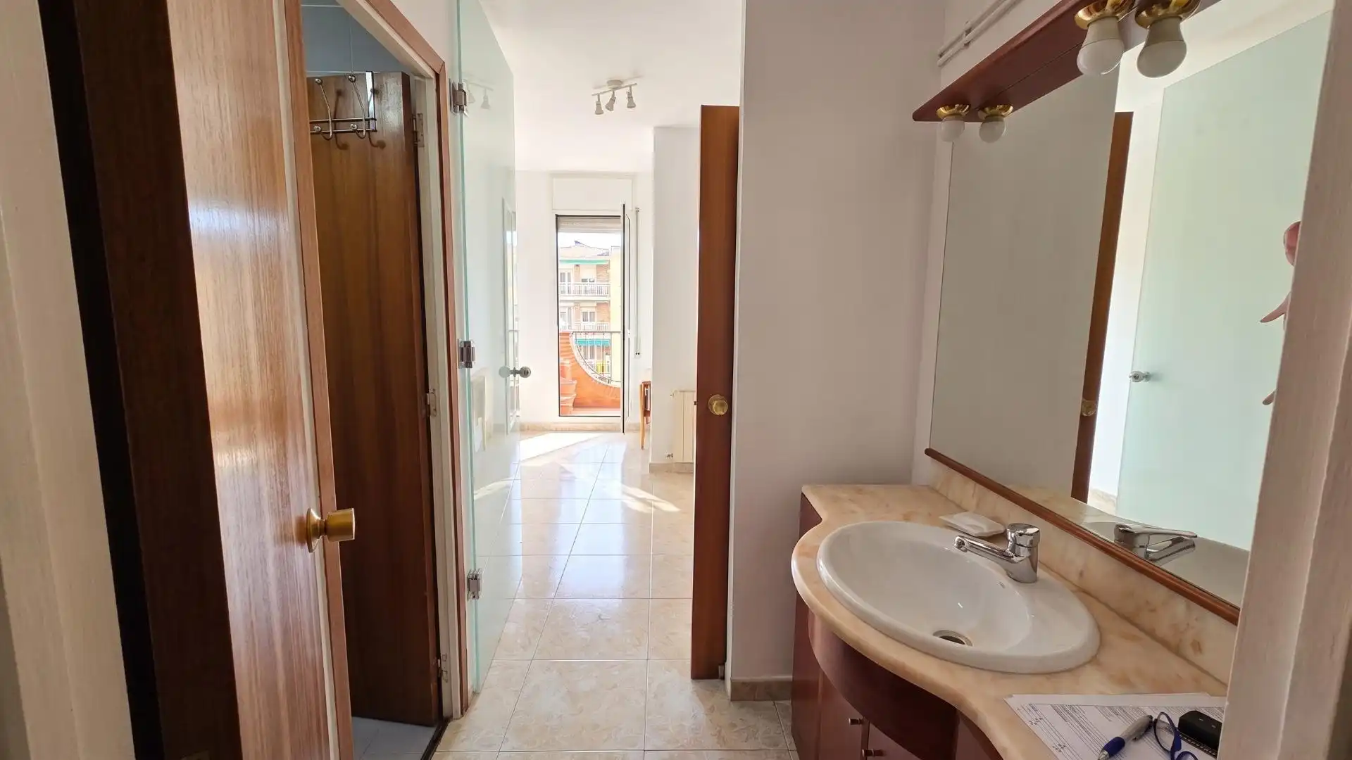 Badezimmer von Wohnung zum Verkauf in Barcelona mit Heizung