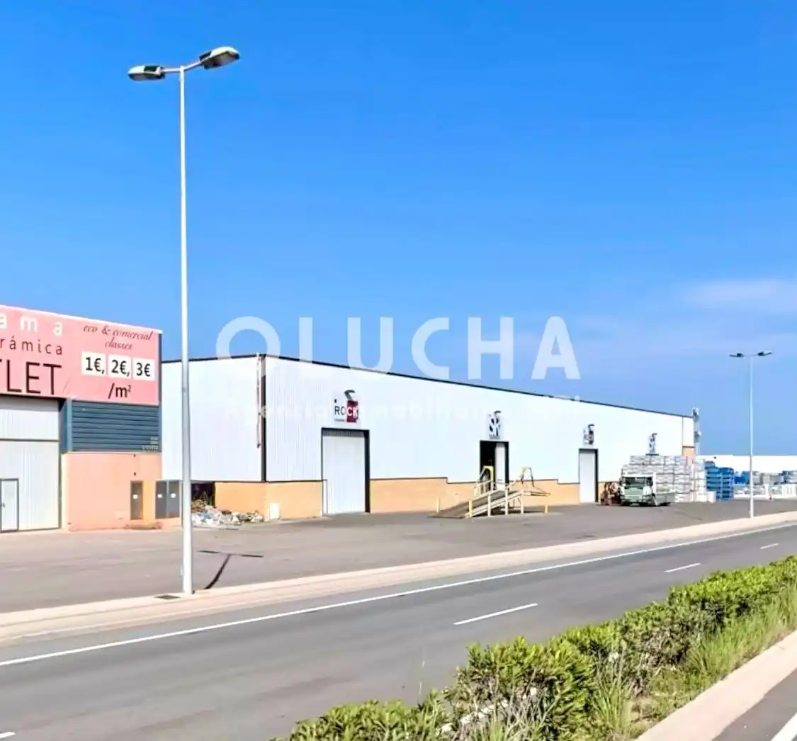 Vista exterior de Nau industrial de lloguer en Vila-real