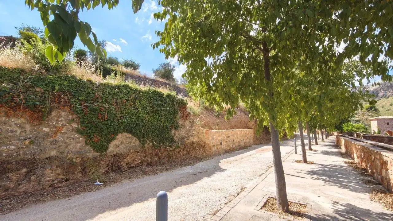 Vista exterior de Terreno en venta en Alquézar