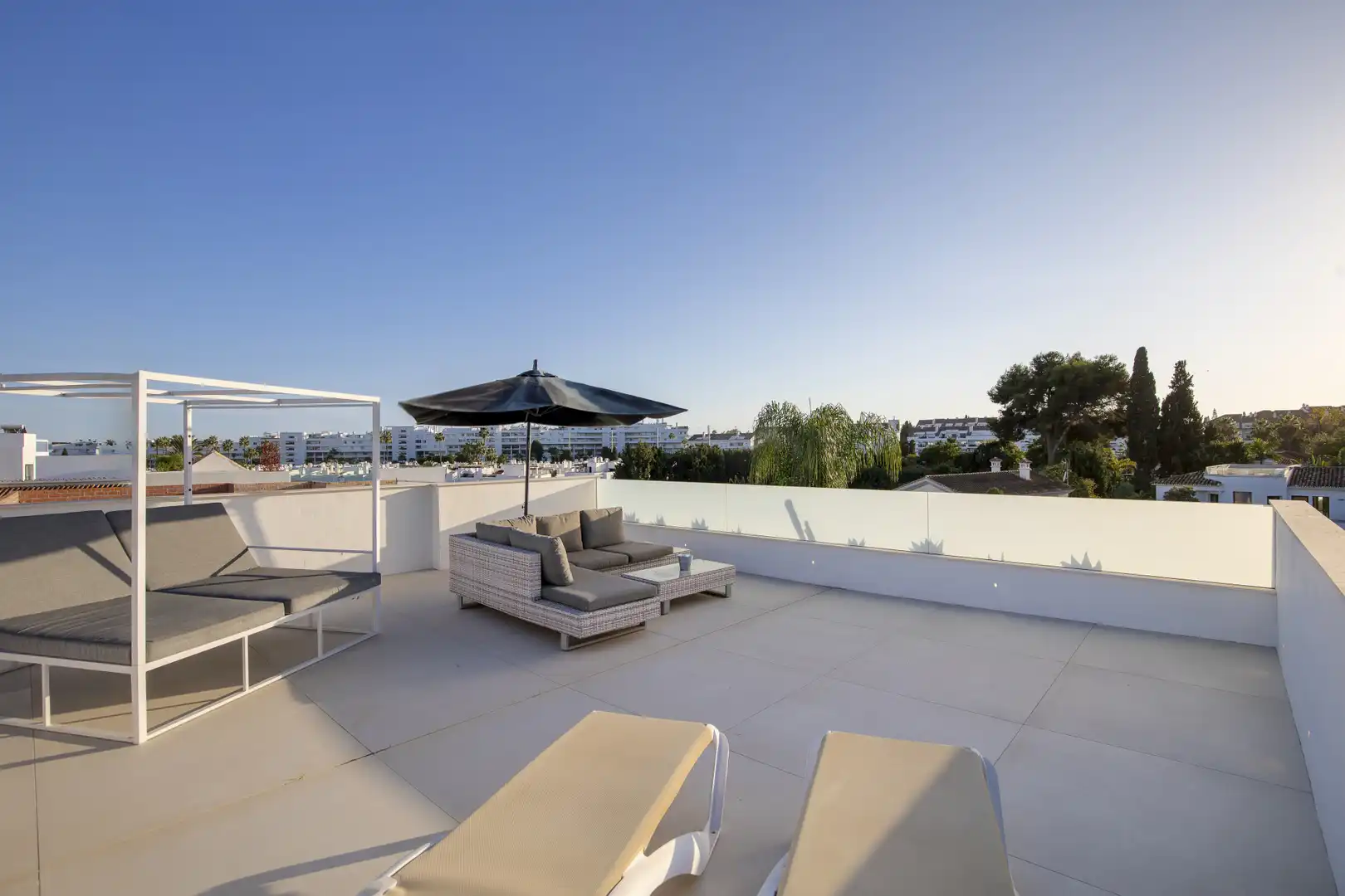 Terraza de Casa o chalet en venta en Marbella con Aire acondicionado, Jardín privado y Terraza
