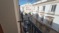 Exterior view of Flat to rent in Jerez de la Frontera  with Air Conditioner, Storage room and Balcony