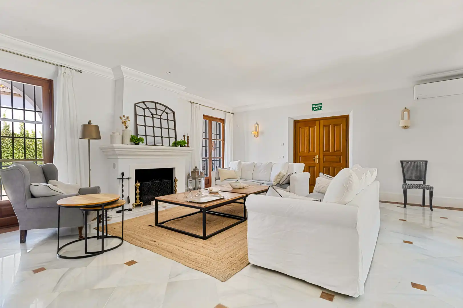 Wohnzimmer von Haus oder Chalet zur Miete in Marbella mit Klimaanlage, Privatgarten und Terrasse