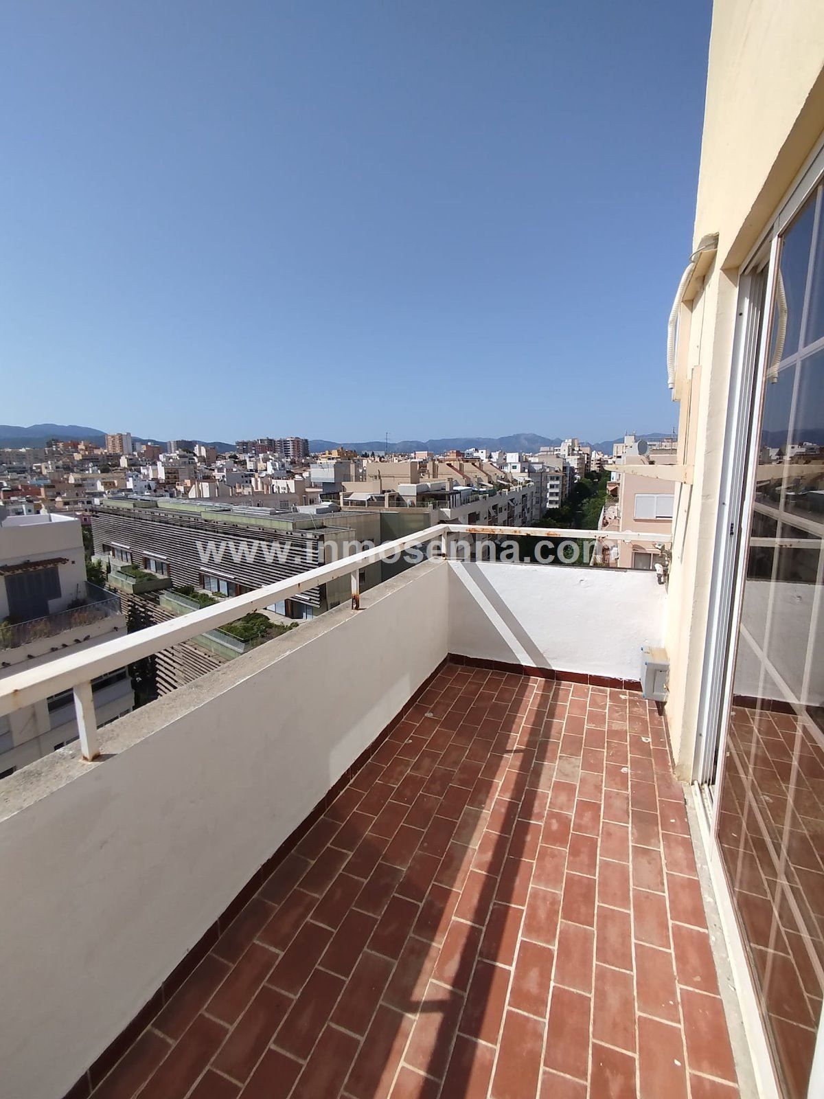 Vista exterior de Estudi en venda en  Palma de Mallorca amb Terrassa i TV