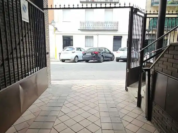 Garage for rent in Calle de Francisco Navacerrada, 55, Guindalera