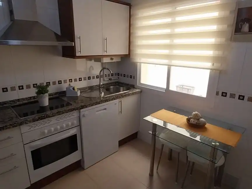 Küche von Wohnung zur Miete in Carretera de Cádiz