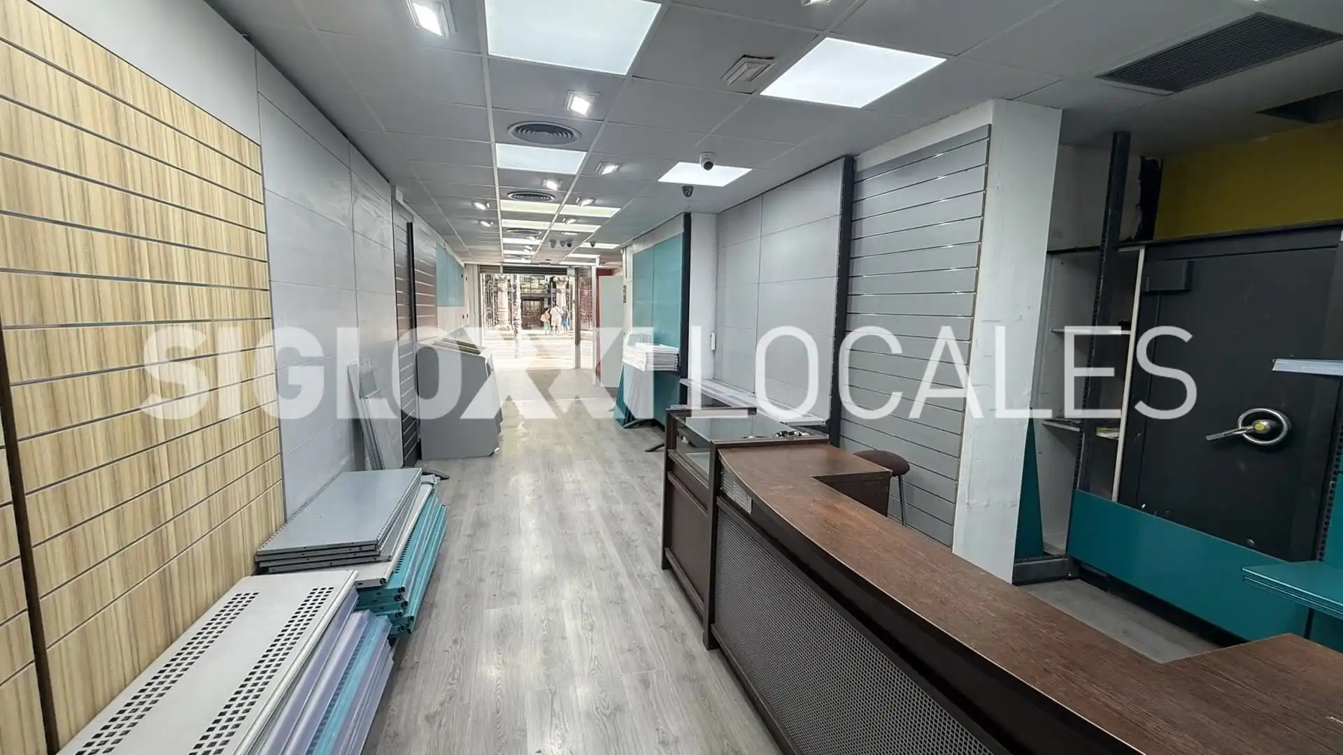Commercial properties for rent in Barcelona  with Air Conditioner