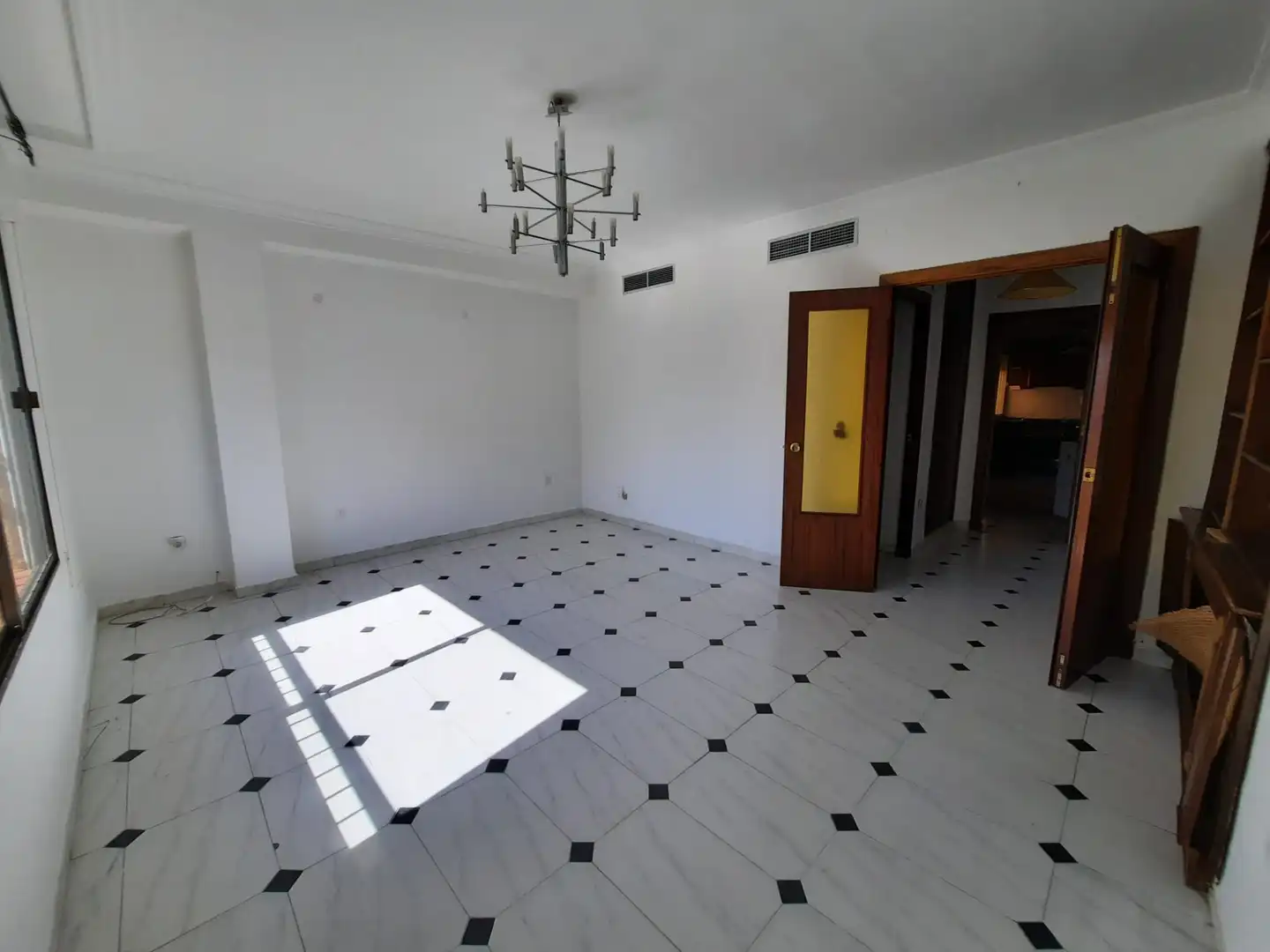 Piso en venta en Badajoz con Calefacción