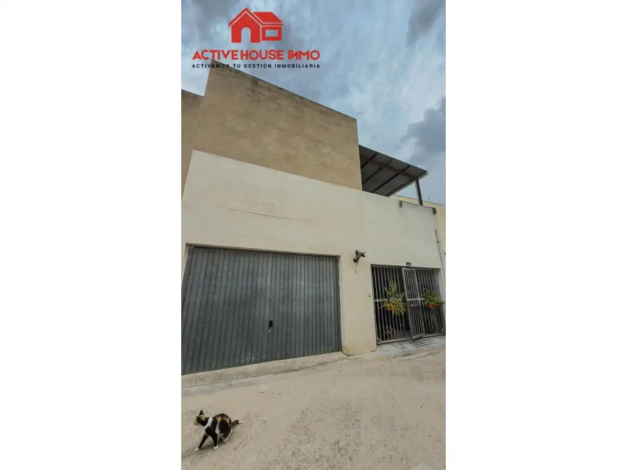 Casa en venta en Calle Adrià Vi, imagen 2