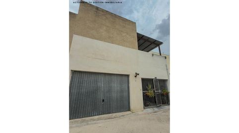 Venta de casa con almacén y 5 habitaciones en Deltebre, imatge 2