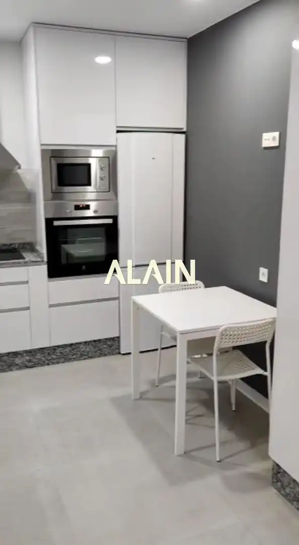 Kitchen of Office for sale in  Valencia Capital  with Air Conditioner