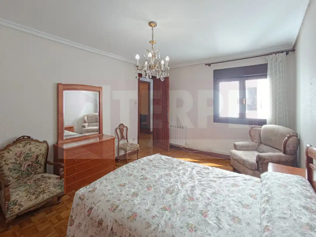 Flat for sale in Zumalakarregi Kalea, Pasaia