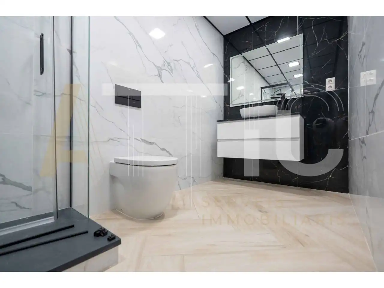 Bathroom of Flat for sale in Sabadell  with Air Conditioner