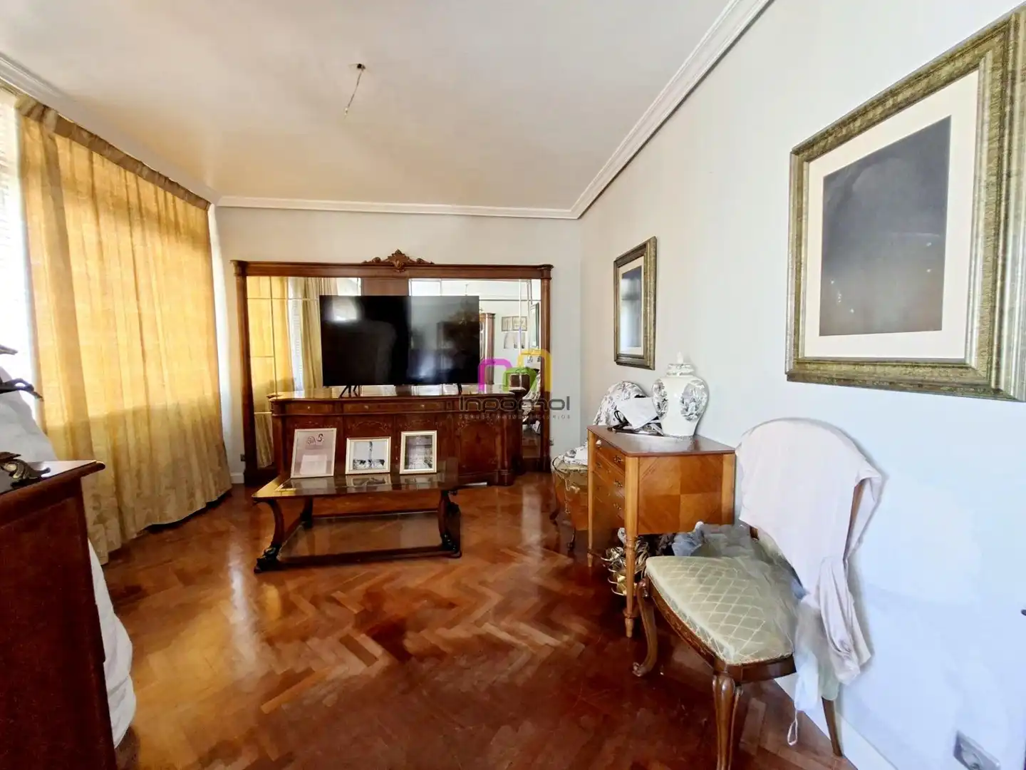 Sala d'estar de Pis en venda en Badajoz amb Calefacció i Parquet