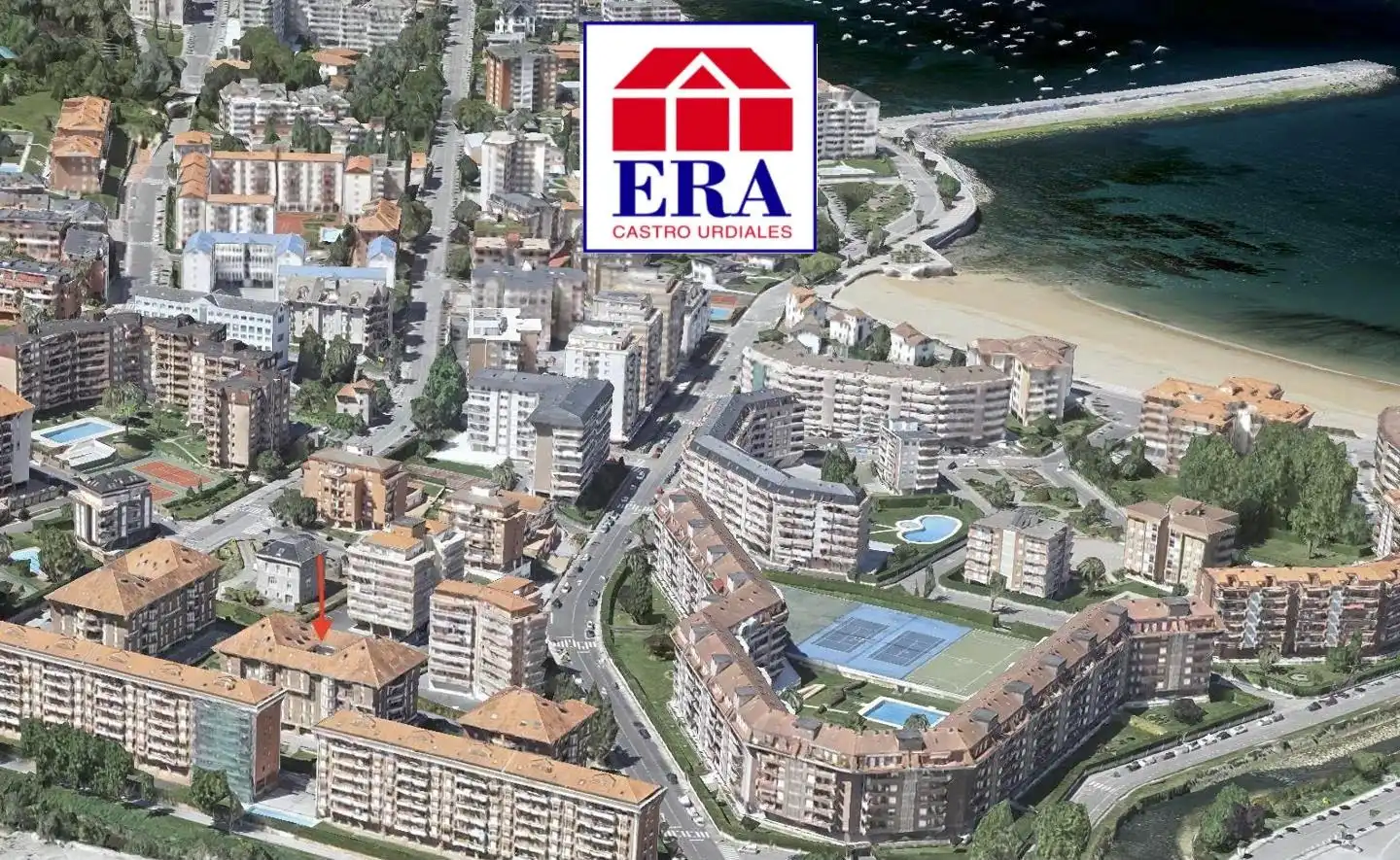 Exterior view of Flat for sale in Castro-Urdiales  with Heating, Parquet flooring and Community pool