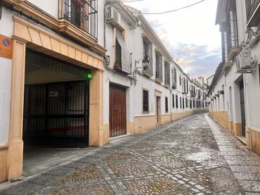 Einzelparkplatz zum Verkauf in Calle Marroquíes 1