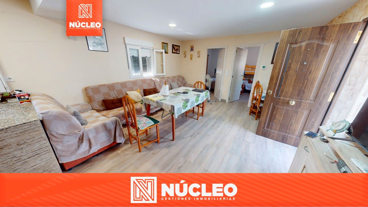 Sala d'estar de Casa o xalet en venda en Mutxamel amb Aire condicionat, Jardí privat i Terrassa