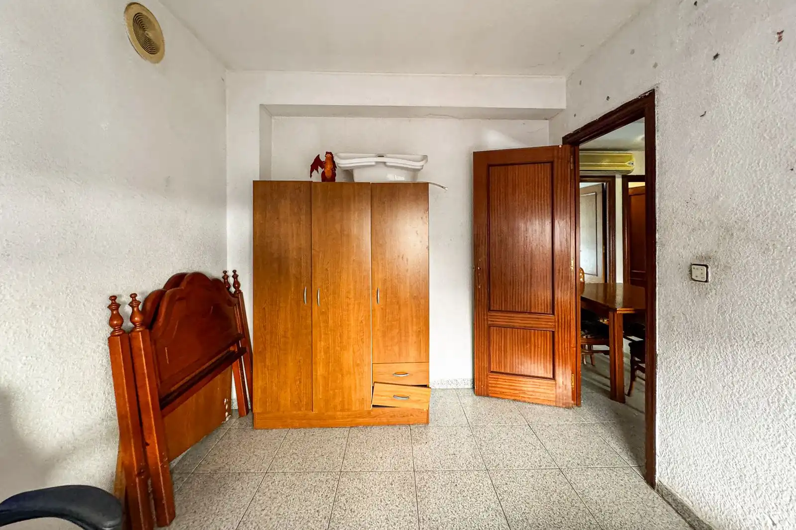 Piso en venta en Almería con Terraza y Trastero