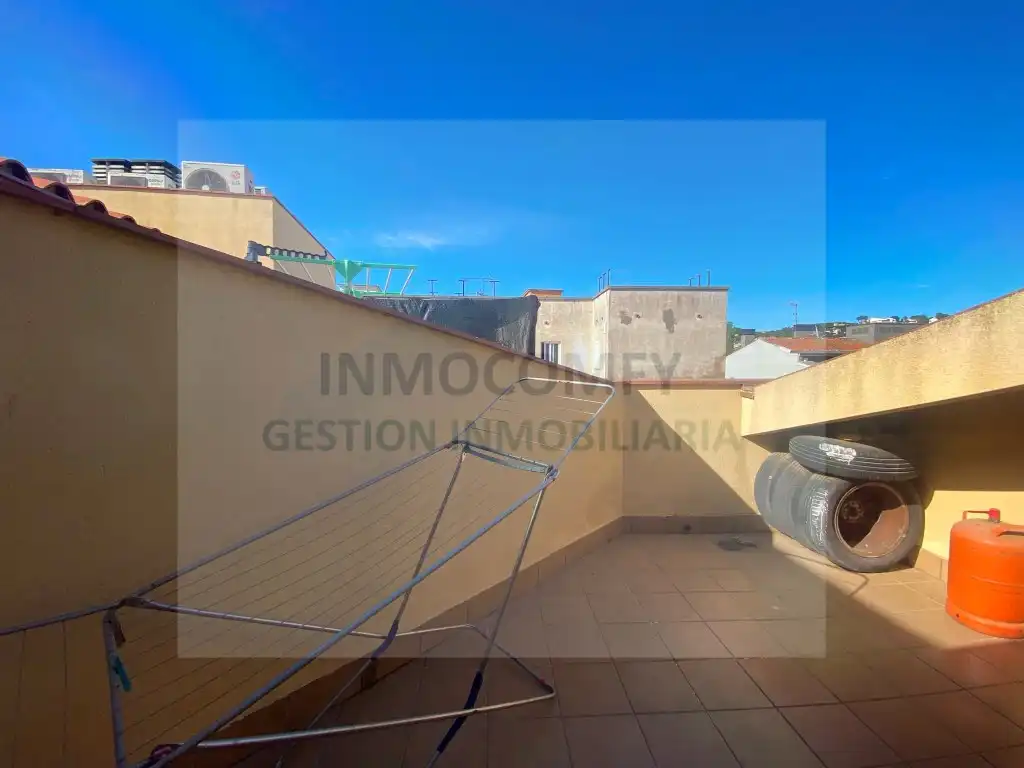 Terraza de Dúplex en venta en La Bisbal d'Empordà