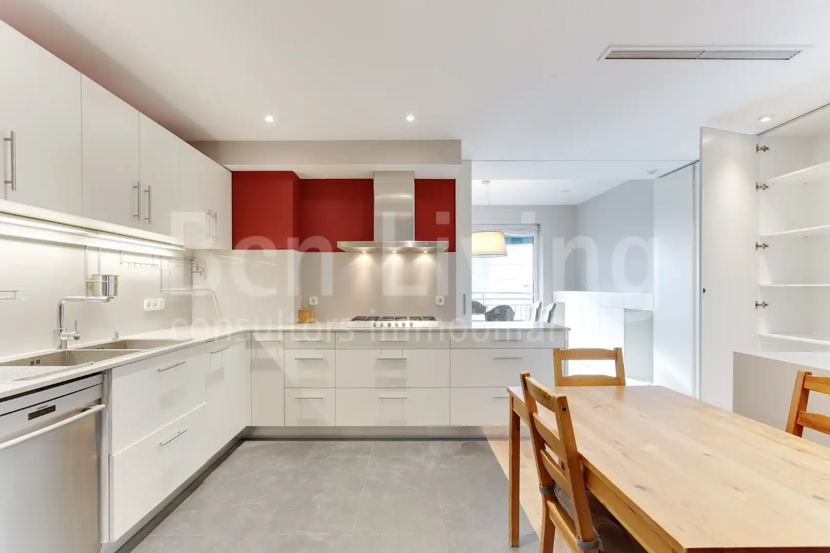 Flat for rent in Carrer de Josep Irla i Bosch, 6, Barri de les Corts