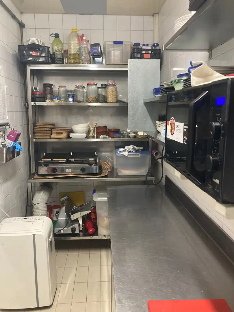 Business premises for transfer in Eixample, imagen 11