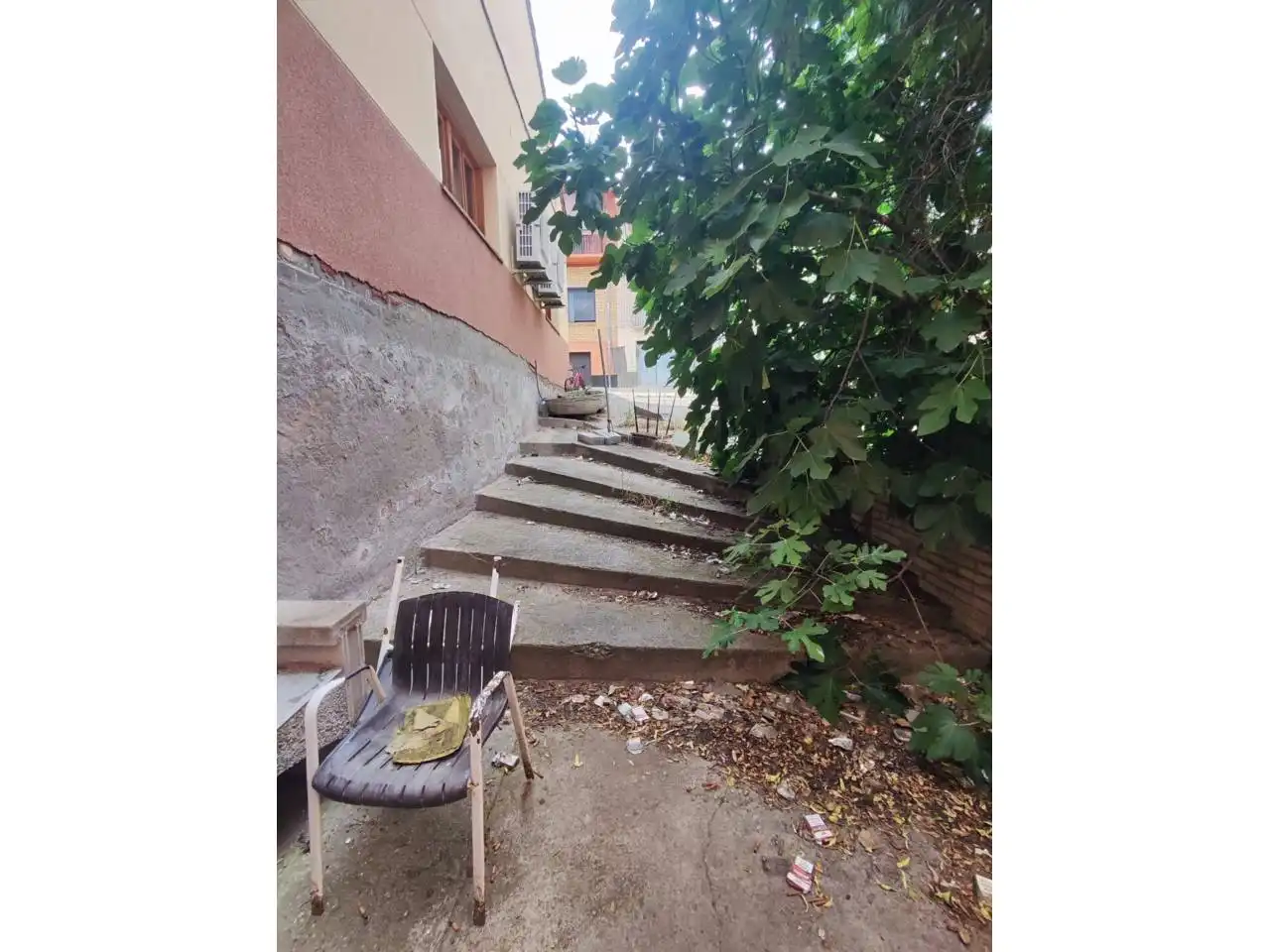 Vista exterior de Edificio en venta en Naval