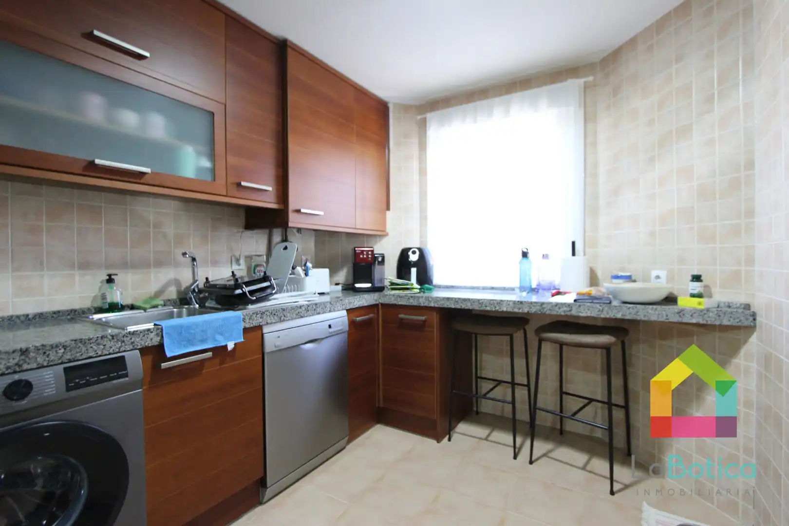 Cocina de Casa adosada de alquiler en Nambroca con Calefacción, Piscina y Horno