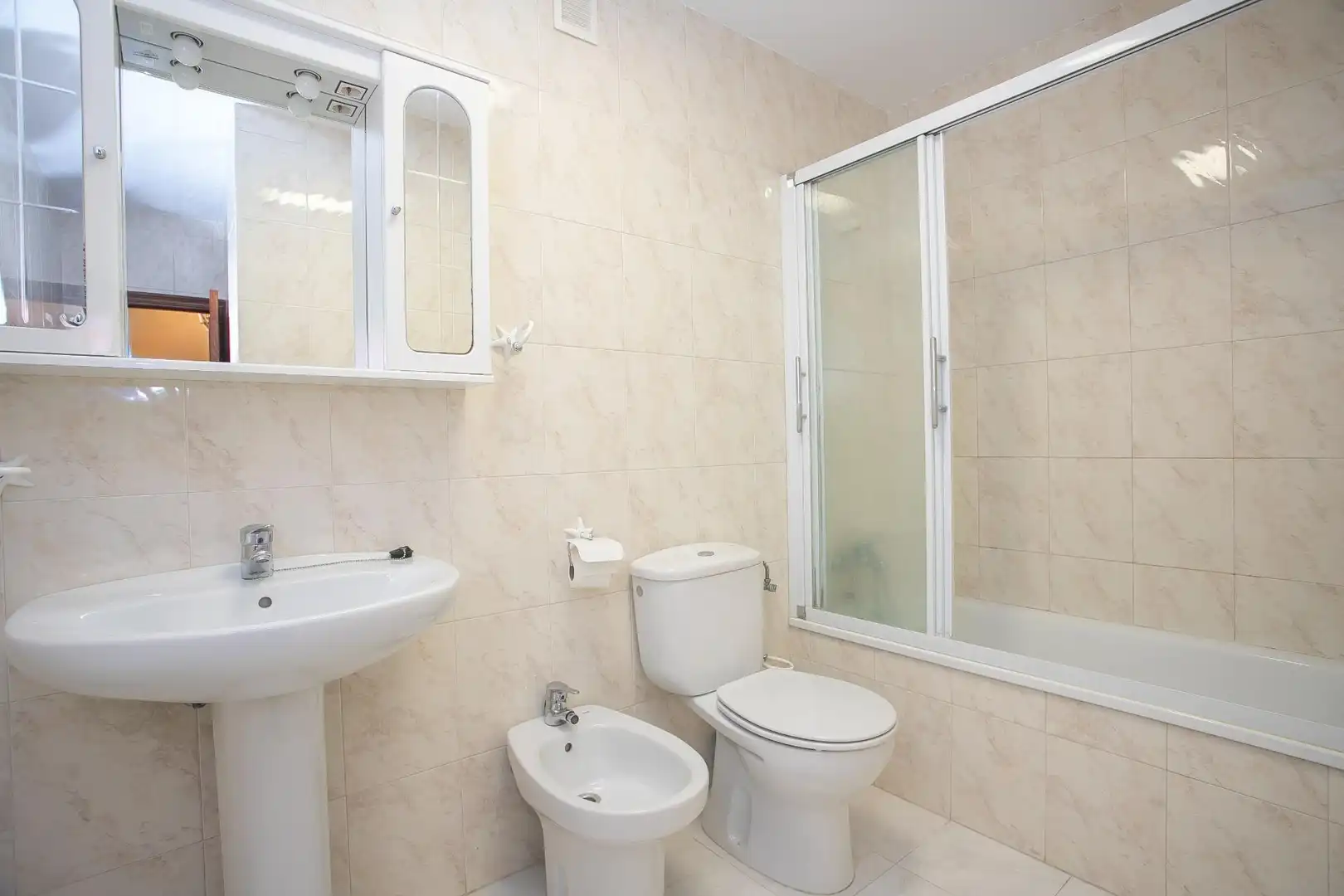 Baño de Piso en venta en San Vicente de la Barquera con Calefacción y Balcón
