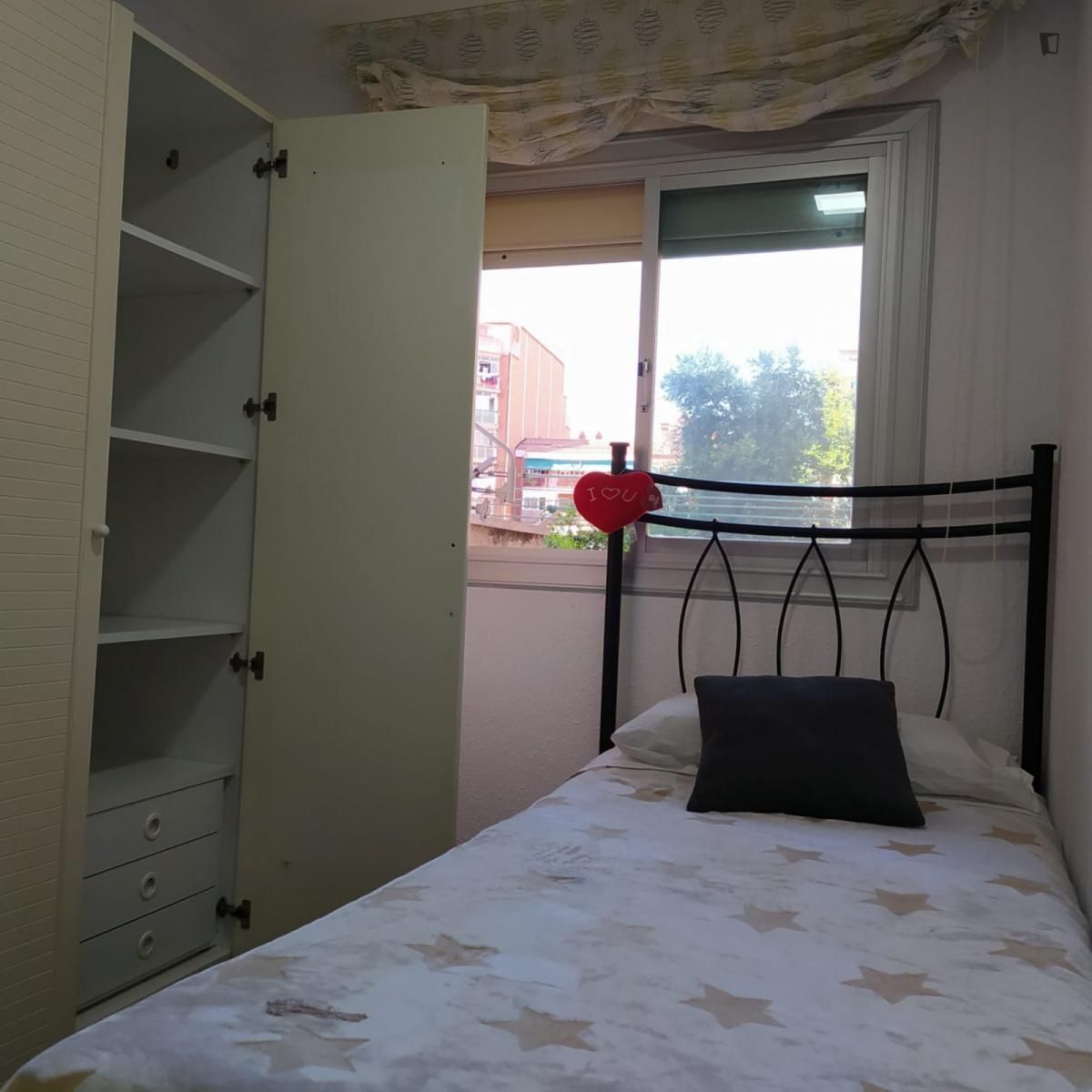 Apartment to share in El Remei