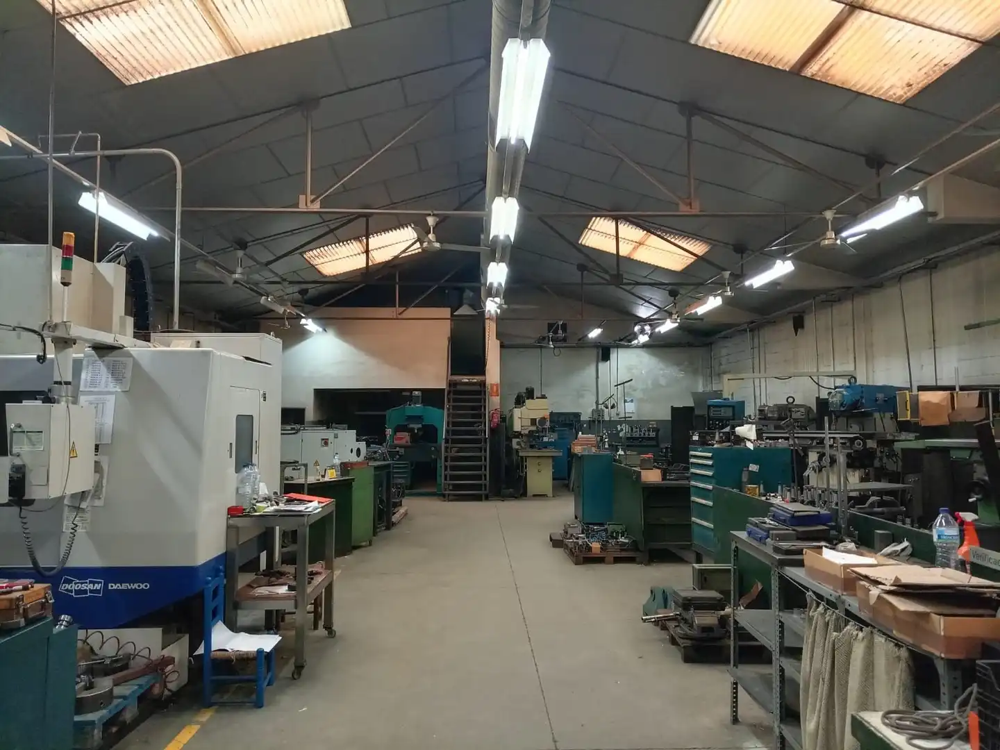 Nau industrial en venda en Sabadell