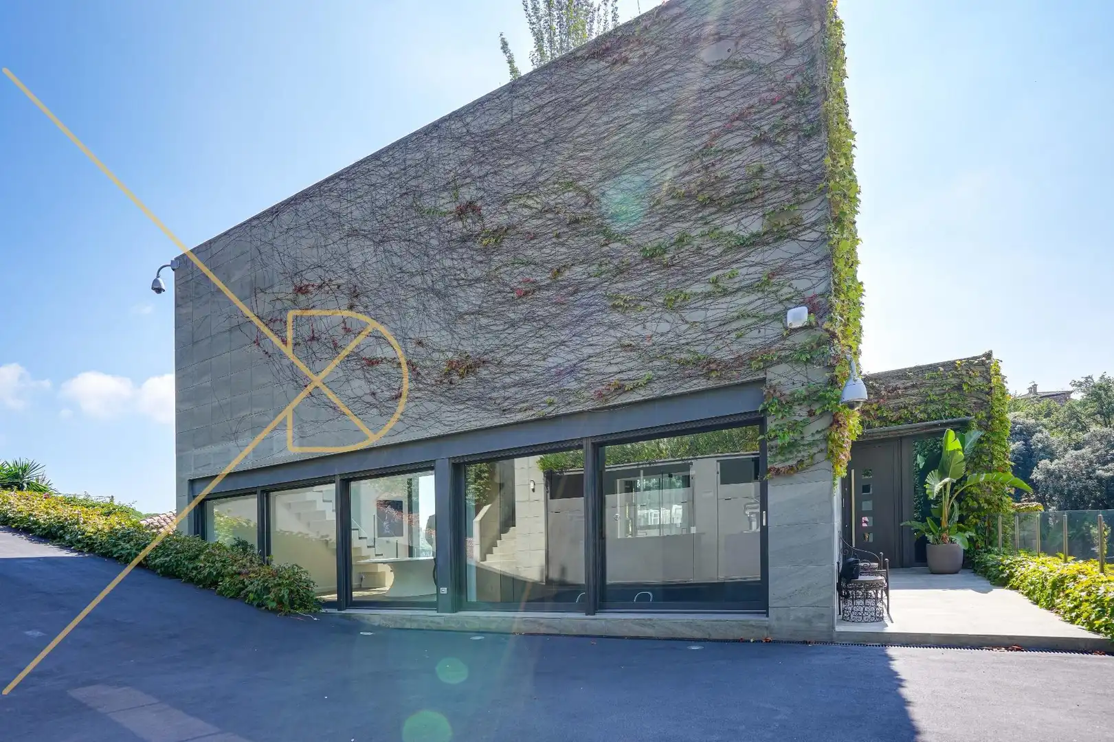 Vista exterior de Casa o chalet en venta en Alella con Calefacción, Jardín privado y Terraza