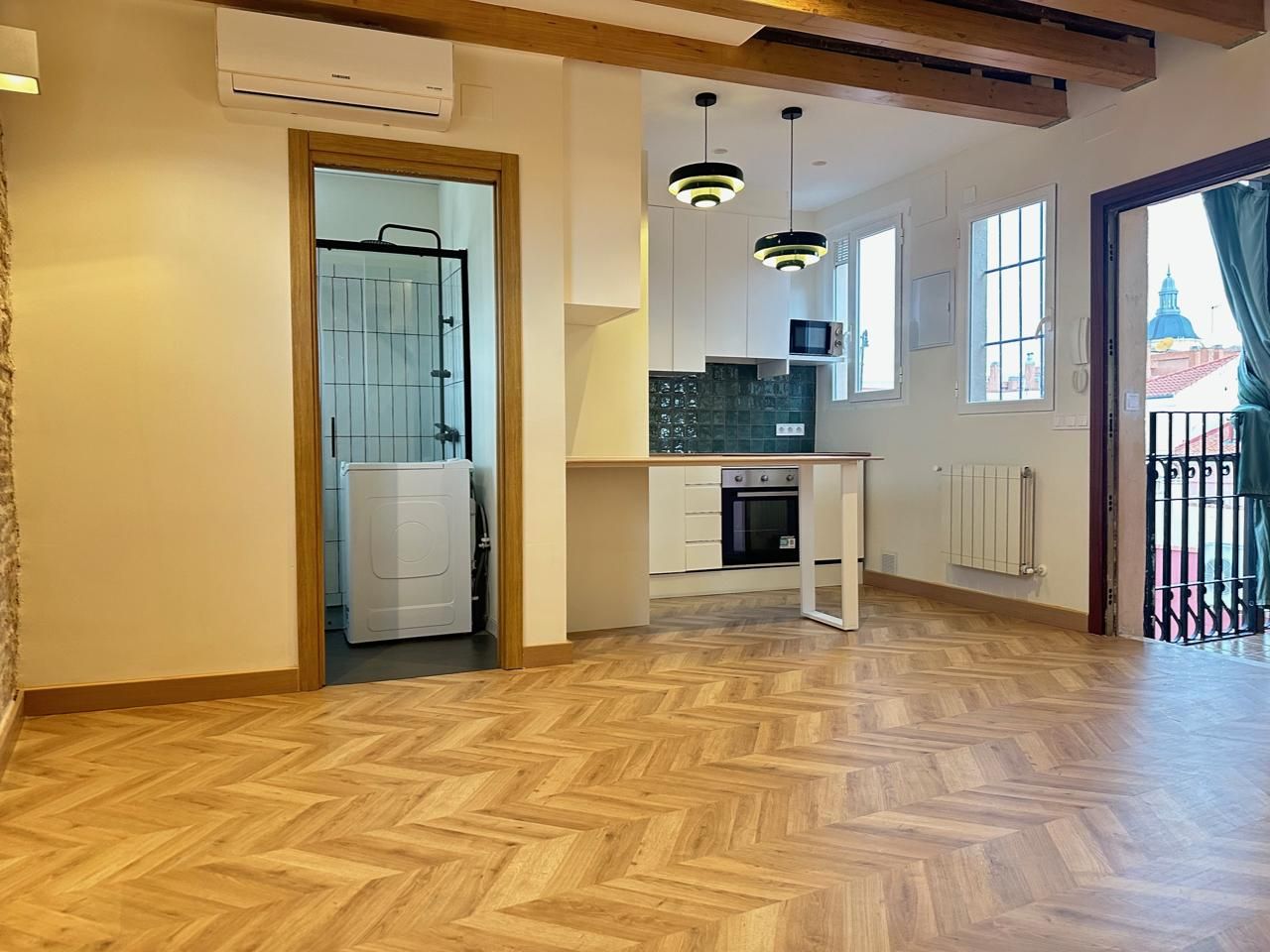 Cocina de Piso de alquiler en  Madrid Capital con Aire acondicionado, Calefacción y Trastero