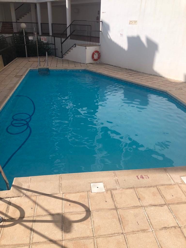 Piscina de Apartamento en venta en  Jaén Capital con Aire acondicionado, Calefacción y Amueblado