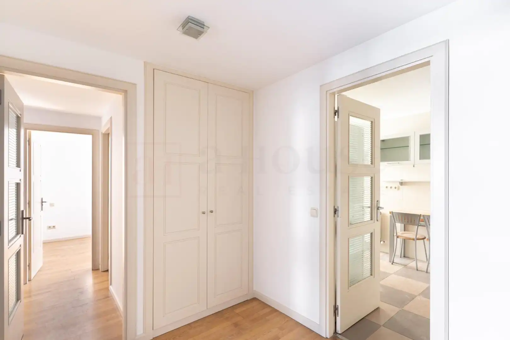 Wohnung zum Verkauf in Madrid mit Klimaanlage, Heizung und Privatgarten