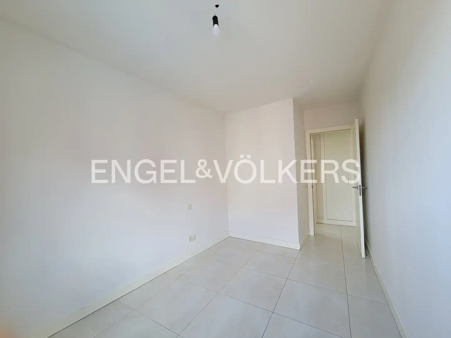Piso en venta en Madrid con Calefacción y Piscina