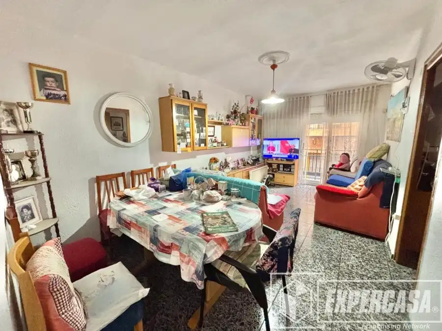 Sala d'estar de Pis en venda en Valencia amb Terrassa i Moblat