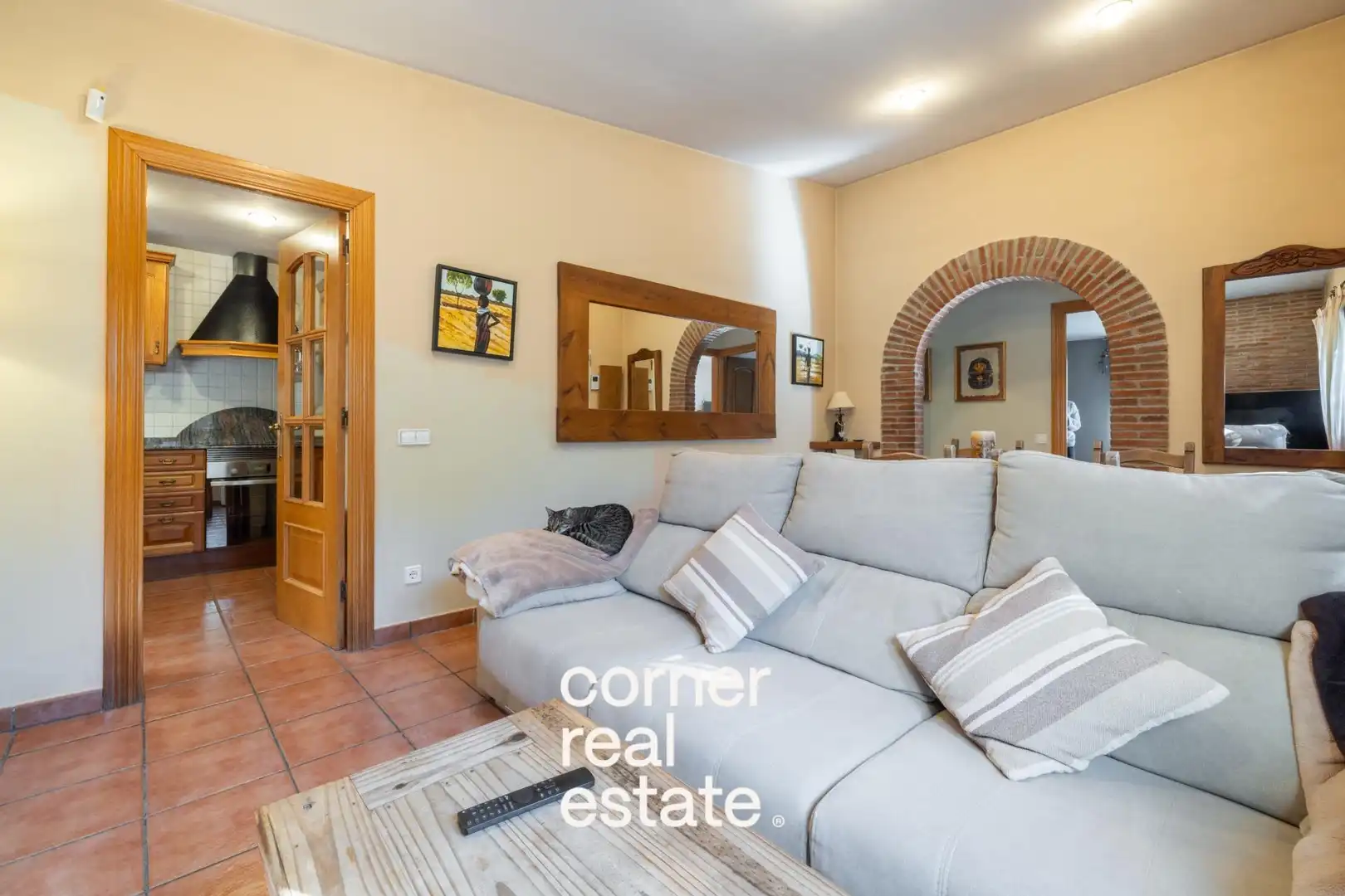 Sala de estar de Casa o chalet en venta en Molins de Rei con Aire acondicionado, Calefacción y Jardín privado