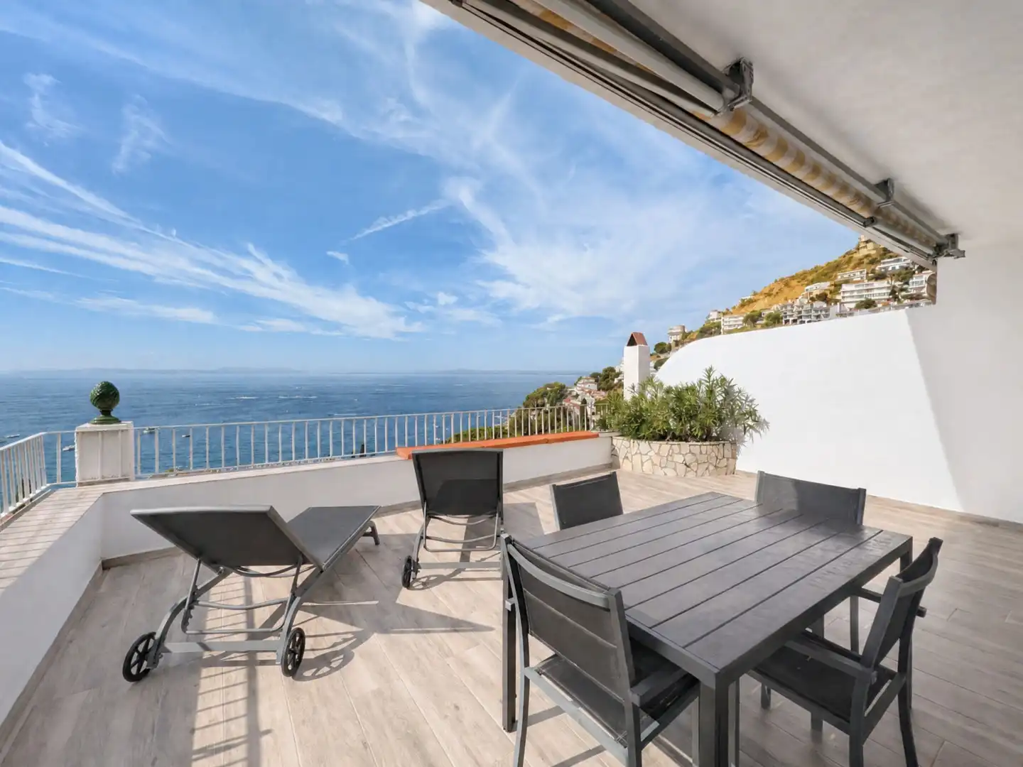 Terrace of Flat for sale in Roses  with Air Conditioner, Heating and Terrace