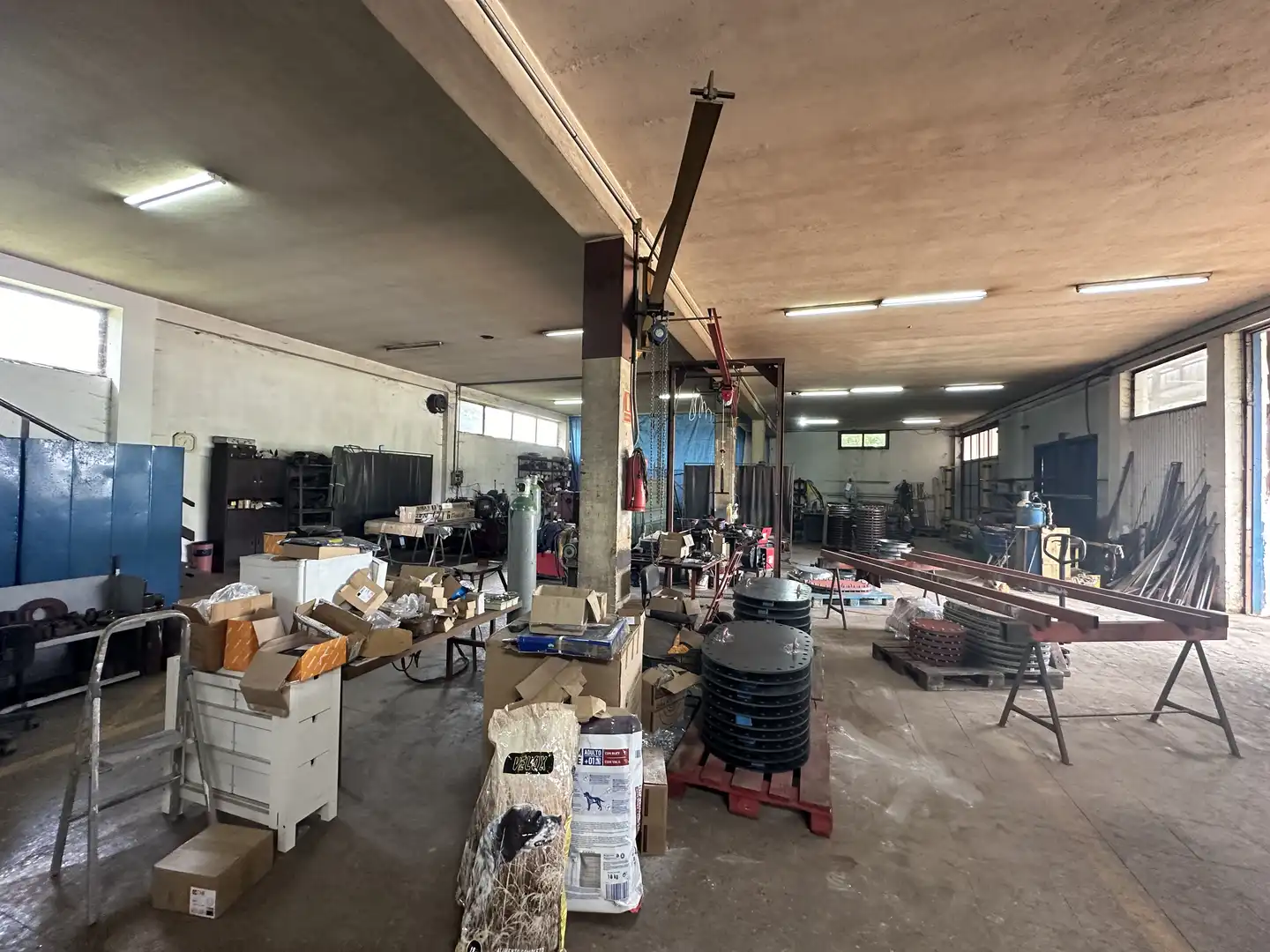 Industrial buildings for sale in O Rosal  