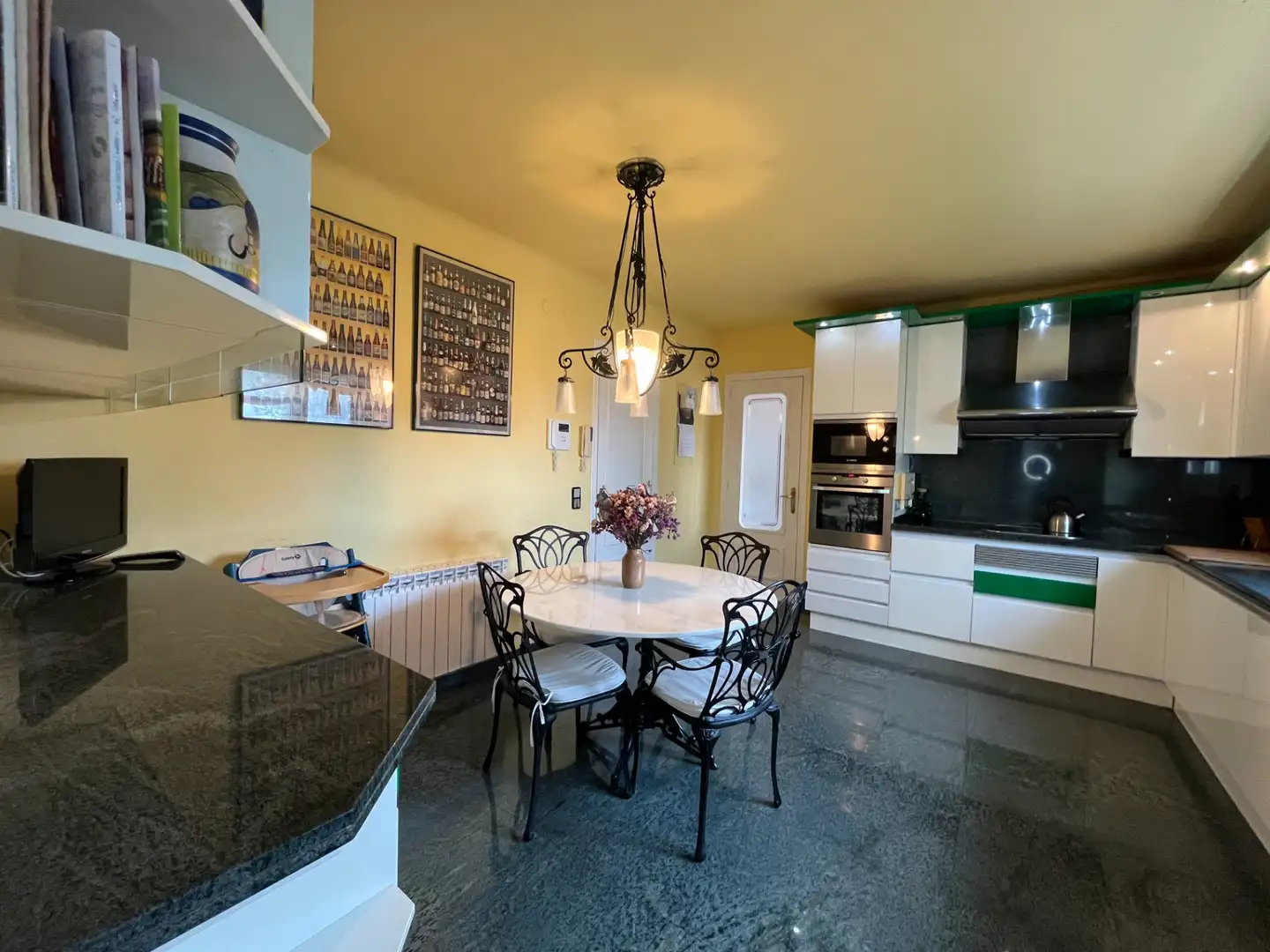 Casa con terraza en venta en Carrer Anglada Camarasa 8, imagen 30
