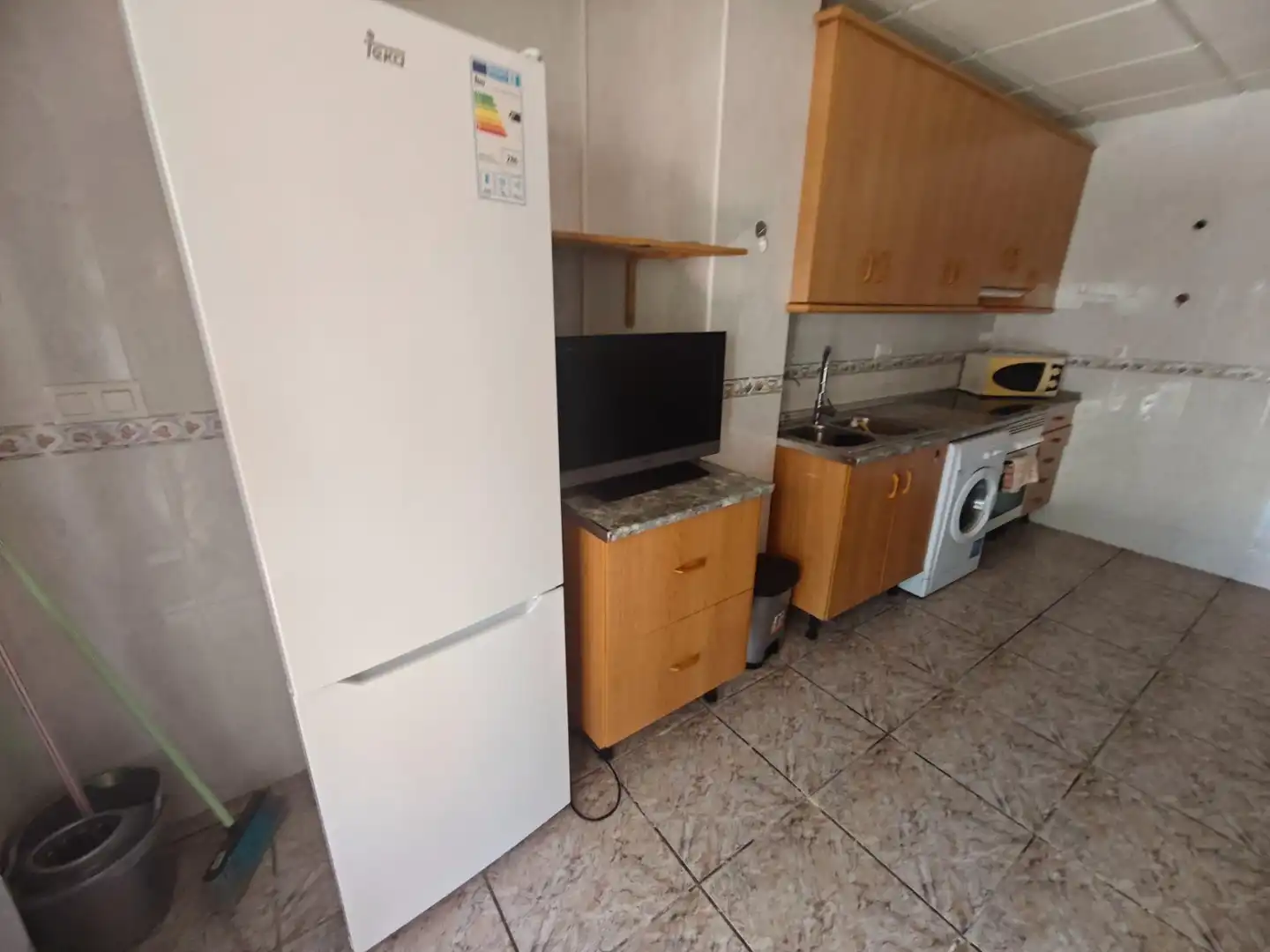 Cuina de Casa o xalet en venda en Cartagena amb Jardí privat, Terrassa i Moblat