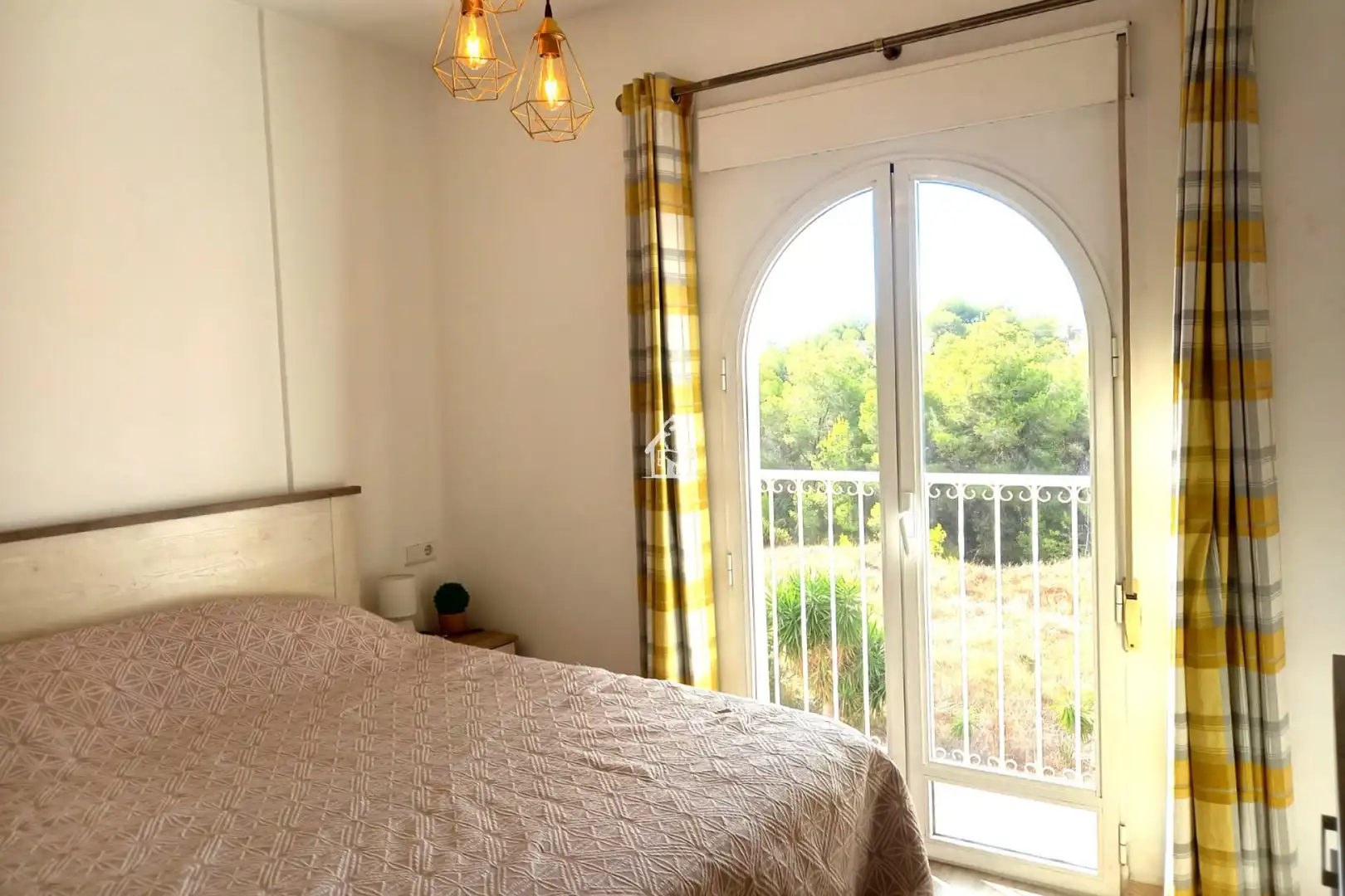 Dormitori de Casa adosada de lloguer en Orihuela amb Aire condicionat, Jardí privat i Terrassa