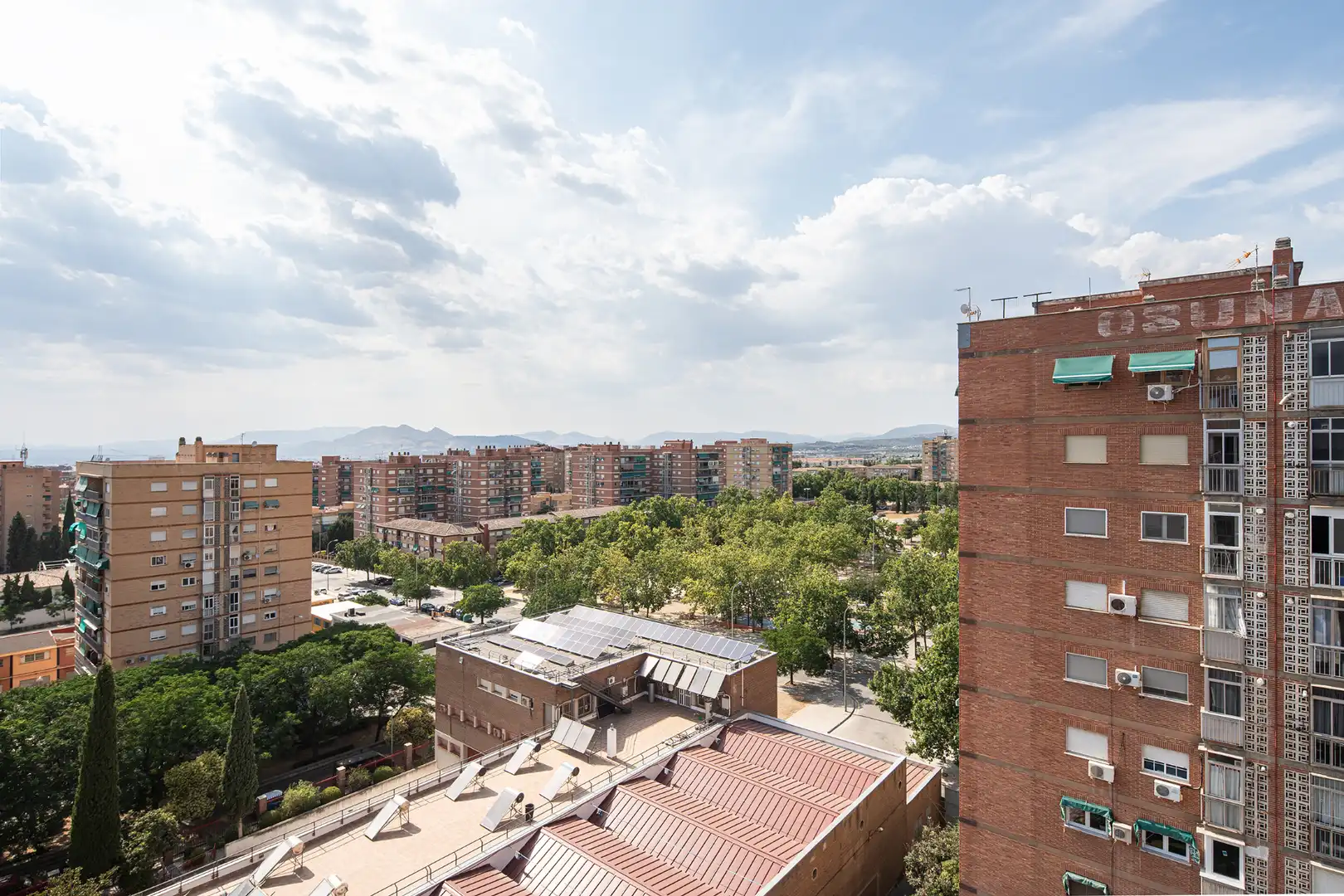 Exterior view of Flat for sale in Granada  with Air Conditioner, Parquet flooring and Terrace