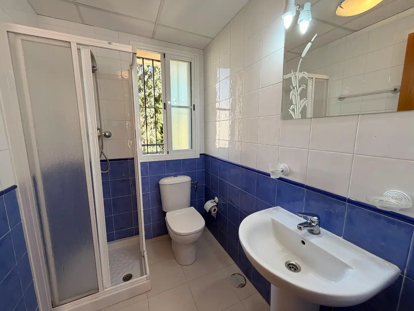 Bathroom of Flat for sale in Benalmádena  with Private garden, Terrace and Community pool