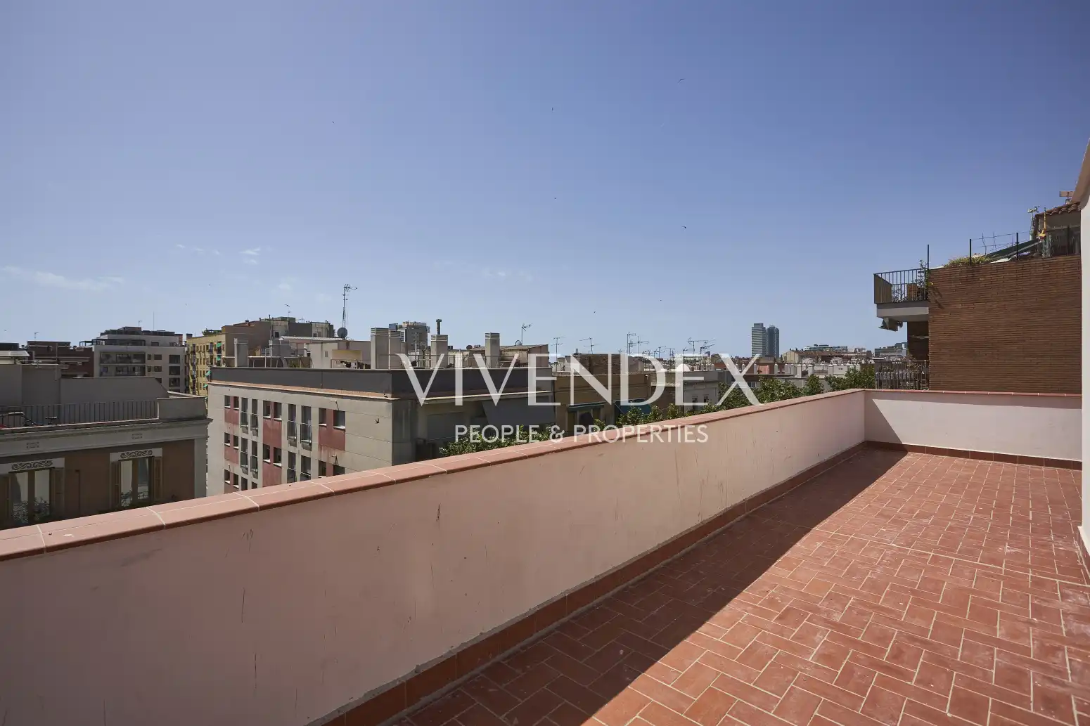 Terraza de Ático en venta en Barcelona con Calefacción y Terraza