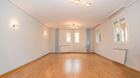 Foto 3 von Haus oder Chalet zum Verkauf in Cabo Peñas, 36, Compostilla - Columbrianos, Ponferrada