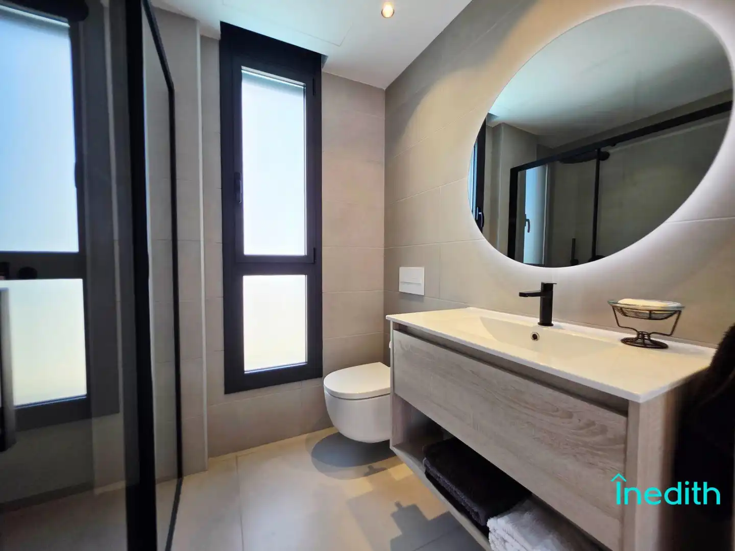 Badezimmer von Wohnung zum Verkauf in Calafell mit Klimaanlage, Heizung und Terrasse